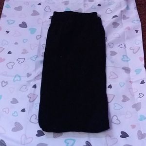 L black leggings with soft material